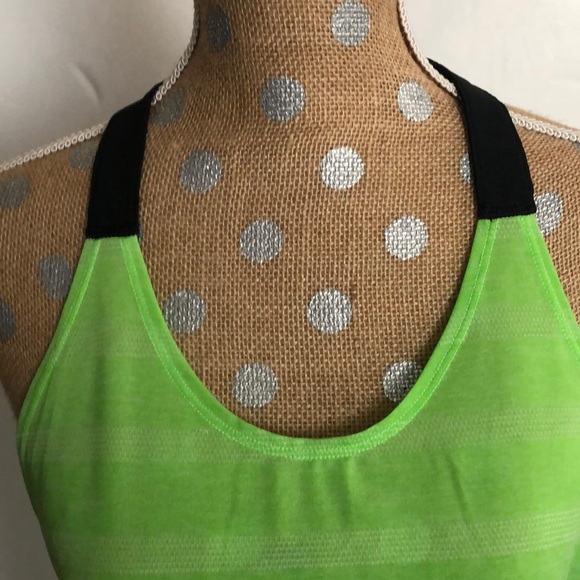 Nike Run Top - Picture 6 of 8